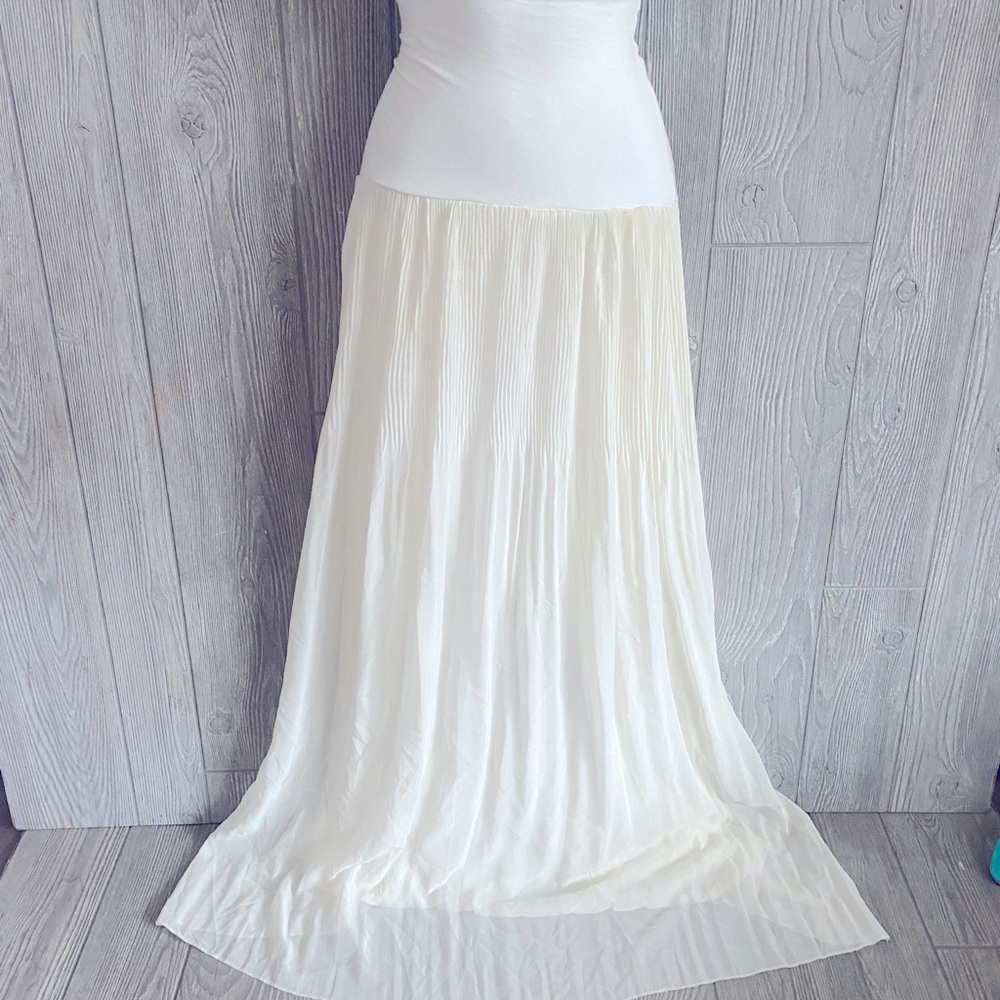 Women’s Medium Beautiful Maxi Skirt